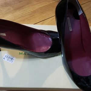 Maxstudio size 9 black patent leather shoes